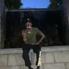 Dengarkan Yspe Kapo, tonton video musik, baca bio, lihat tanggal tur & lainnya!