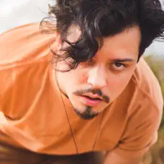 收听 O Juh、观看音乐视频、阅读小传、查看巡演日期等 ！