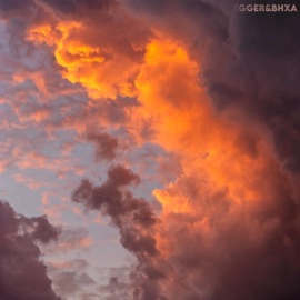 same sunset, different girl (feat. Bhxa) Egger