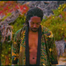 Ouça D Mills, assista a videoclipes, leia a biografia, veja as datas das turnês e mais!