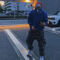 聆聽 FLEXE$-G、觀看音樂影片、閱讀小傳、查看巡演日期等！