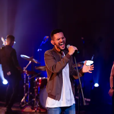 Listen to Matheus Dias, watch music videos, read bio, see tour dates & more!