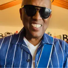 Marlon McClainを聴いたり、ミュージックビデオを鑑賞したり、経歴やツアー日程などを確認したりしましょう！