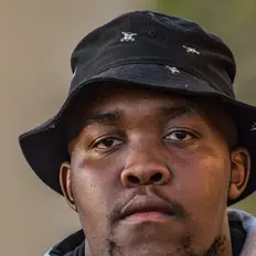 King Smoke InTha Trapを聴いたり、ミュージックビデオを鑑賞したり、経歴やツアー日程などを確認したりしましょう！