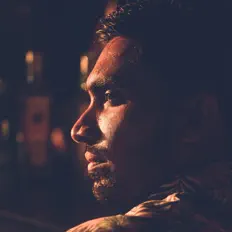 Escucha a Lakshan, mira videos musicales, lee su biografía, consulta las fechas de las gira y más.