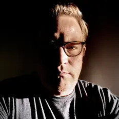 Ouve Jacob Zachary, vê vídeos de música, lê a biografia, vê as datas da digressão e muito mais!
