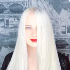 Escucha a Queen of the Dark Unicorns, mira videos musicales, lee su biografía, consulta las fechas de las gira y más.