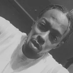 收听 King Juno、观看音乐视频、阅读小传、查看巡演日期等 ！