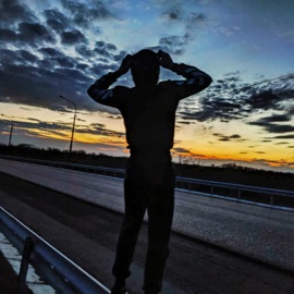 Без оглядки (feat. АНDREЙ WEST) Артём Малашенко