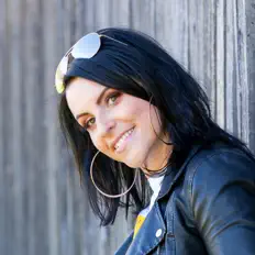 Listen to Tamara Kapeller, watch music videos, read bio, see tour dates & more!