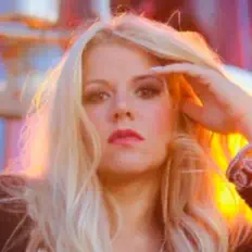 Ouça Minnie Murphy, assista a videoclipes, leia a biografia, veja as datas das turnês e mais!