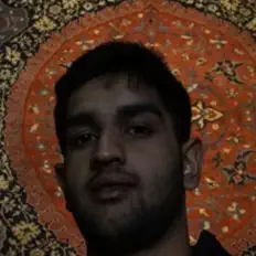 Poslechněte si interpreta Baila Curry, sledujte hudební videa, přečtěte si životopis, podívejte se na data turné a další informace.