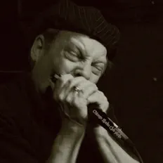 Dengarkan Scott Bradbury, tonton video musik, baca bio, lihat tanggal tur & lainnya!