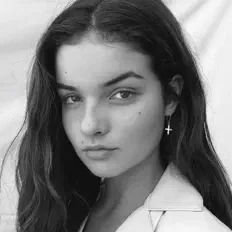 收听 Jess Ball、观看音乐视频、阅读小传、查看巡演日期等 ！
