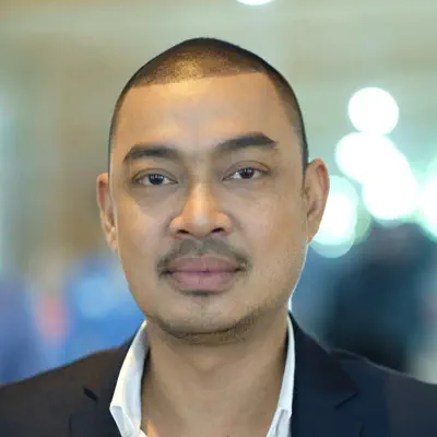 Listen to Heng Pitou, watch music videos, read bio, see tour dates & more!