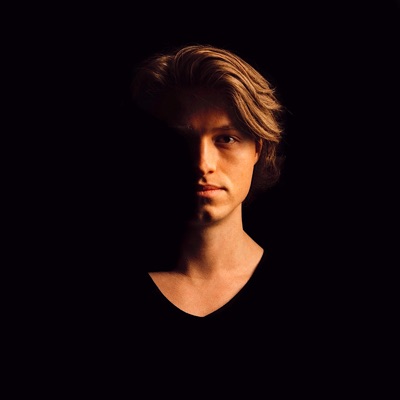 Listen to Richello, watch music videos, read bio, see tour dates & more!