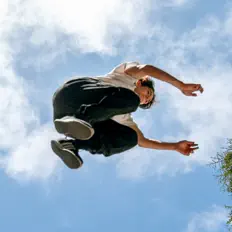 Ascolta Guy LaBorde, guarda video musicali, leggi la biografia, vedi le date del tour & altro!