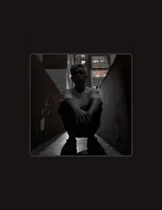 MOLYY을(를) 듣고, 뮤직 비디오를 보고, 약력을 읽고, 투어 일정 등을 확인하세요!