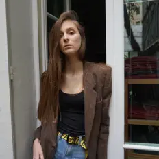 Posłuchaj wykonawcy Mercchant, obejrzyj teledyski, przeczytaj biografię, zobacz daty tras koncertowych i nie tylko!