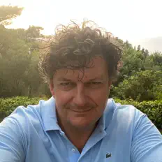 Aton O'Catを聴いたり、ミュージックビデオを鑑賞したり、経歴やツアー日程などを確認したりしましょう！