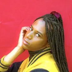 聆聽 Chanel Amari、觀看音樂影片、閱讀小傳、查看巡演日期等！