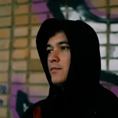 Ascolta Kirev, guarda video musicali, leggi la biografia, vedi le date del tour & altro!