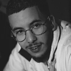 Escucha a Sten, mira vídeos musicales, lee la biografía, consulta fechas de giras y mucho más.