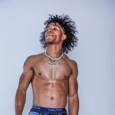 Escucha a Mr.Carter, mira videos musicales, lee su biografía, consulta las fechas de las gira y más.