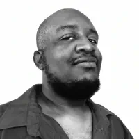 undefined을(를) 듣고, 뮤직 비디오를 보고, 약력을 읽고, 투어 일정 등을 확인하세요!