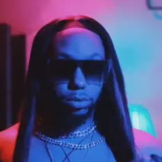 聆聽 Ken Doll、觀看音樂影片、閱讀小傳、查看巡演日期等！