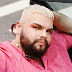 Dengarkan Vittu, tonton video musik, baca bio, lihat tanggal tur & lainnya!