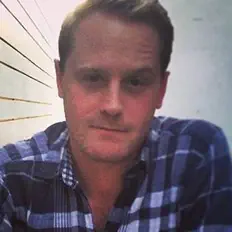 Austin Leoを聴いたり、ミュージックビデオを鑑賞したり、経歴やツアー日程などを確認したりしましょう！