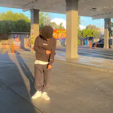 Escucha a Yung Nae, mira vídeos musicales, lee la biografía, consulta fechas de giras y mucho más.