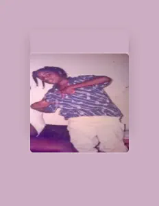 聆聽 Mr.1800、觀看音樂影片、閱讀小傳、查看巡演日期等！