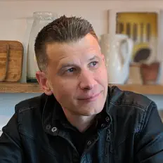 收听 Gary Alesbrook、观看音乐视频、阅读小传、查看巡演日期等 ！