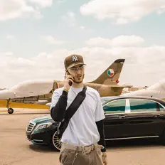 CHOWDAを聴いたり、ミュージックビデオを鑑賞したり、経歴やツアー日程などを確認したりしましょう！