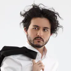 Sezer Yılmazを聴いたり、ミュージックビデオを鑑賞したり、経歴やツアー日程などを確認したりしましょう！