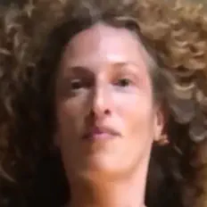 Escucha a Aurora, mira videos musicales, lee su biografía, consulta las fechas de las gira y más.