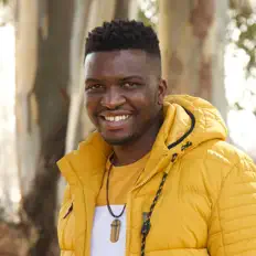 Écoutez Bulelani Ndebele, regardez des vidéoclips, lisez la biographie, consultez les dates de tournée et plus encore !