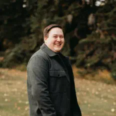 Escucha a Jordan Ostrosser, mira videos musicales, lee su biografía, consulta las fechas de las gira y más.