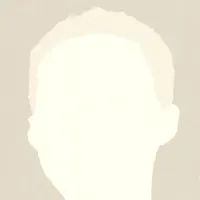 undefined dinle, müzik videolarını izle, biyografisini oku, tur tarihlerini ve daha fazlasını gör!