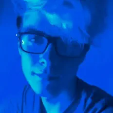 收听 Juuniioor7、观看音乐视频、阅读小传、查看巡演日期等 ！