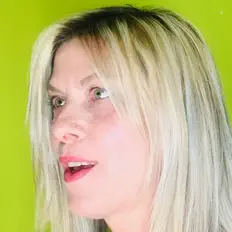 Belinda Bruce을(를) 듣고, 뮤직 비디오를 보고, 약력을 읽고, 투어 일정 등을 확인하세요!