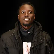 Dengarkan kuuku black, tonton video musik, baca bio, lihat tanggal tur & lainnya!