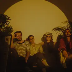 Hör dir Kyoshi an, schau dir Musikvideos an, lies die Biografie, finde Tourdaten und mehr!