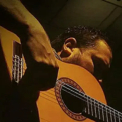 Listen to Lolo de la Encarna, watch music videos, read bio, see tour dates & more!