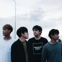 Dengarkan undefined, tonton video musik, baca bio, lihat tanggal tur & lainnya!