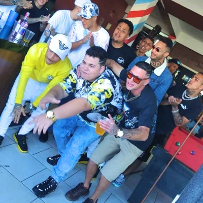 Set dos Favela 1.0 (feat. Mc Moosky, Mc Morato, MC Shat, MC menor da vln, MCFabinhojh & Mc Gulini) - Single