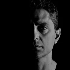 收听 Murat Kayahanlı、观看音乐视频、阅读小传、查看巡演日期等 ！