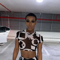 Poslechněte si interpreta Rich Pariss, sledujte hudební videa, přečtěte si životopis, podívejte se na data turné a další informace.